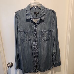 Banana Republic Blue Chambray Shirt
